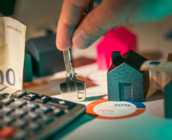 housing finance shares